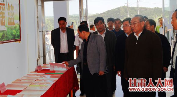 6��10����11�գ�ʡ�˴�ί�ḱ���μ�ľ������ɣ������ͼ��ȴ�����기���Ļ��������ݺ����أ��͡�������ͬ��ʾ���ؽ��蹤�����е���